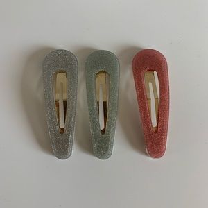 Urban Outfitters hair clips